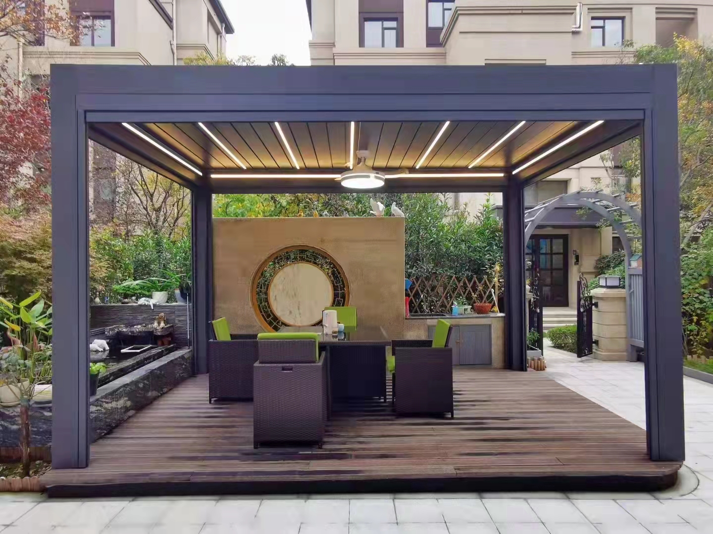 在北京，安装智能凉亭的小区=高端小区？