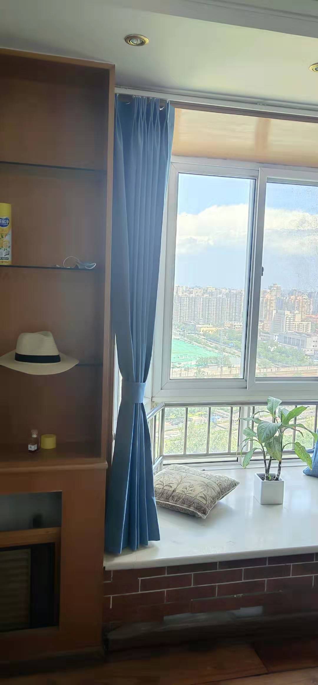 北京玺萌鹏苑家装卧室客厅窗帘安装